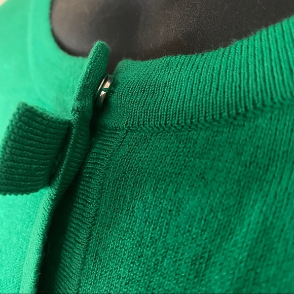 CABLE & GAUGE CROPPED CARDIGAN BOW ACCENT - Picture 2 of 6